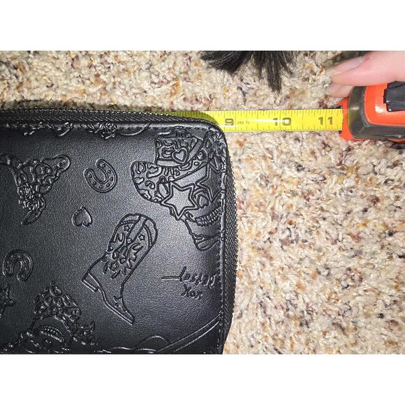 Betsey Johnson Black‎ Zip-Around Wallet with Embossed Design - Picture 9 of 10